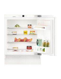 Įmontuojamas šaldytuvas...