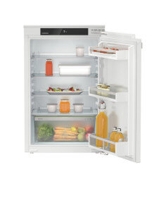 Įmontuojamas šaldytuvas...