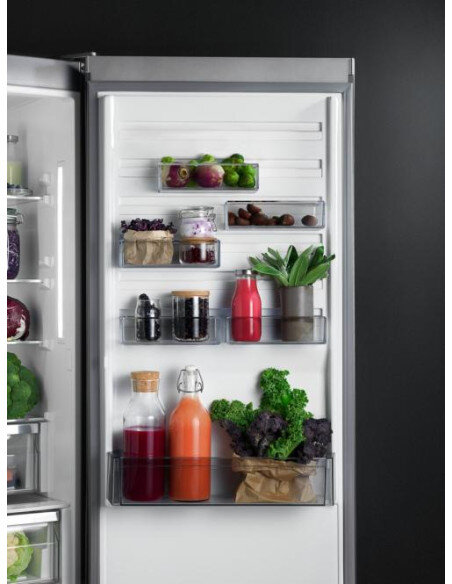 Įm.188.4 cm šaldytuvas su šaldikliu AEG SCE819E5TS