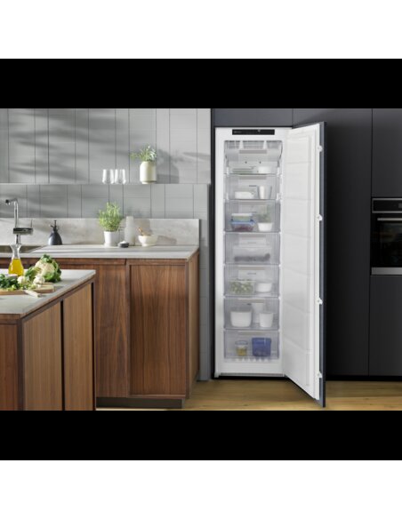 Šaldiklis ELECTROLUX LUT6NF18S