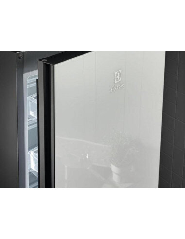 201 cm aukščio balto stiklo durimis No Frost šaldytuvas su šaldikliu Electrolux LNT7ME36G2