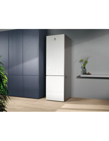 201 cm aukščio balto stiklo durimis No Frost šaldytuvas su šaldikliu Electrolux LNT7ME36G2