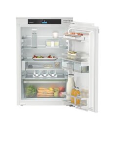 Įmontuojamas šaldytuvas...