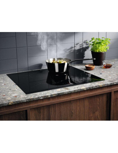 Montuojama indukcinė kaitlentė Electrolux EIT61443B