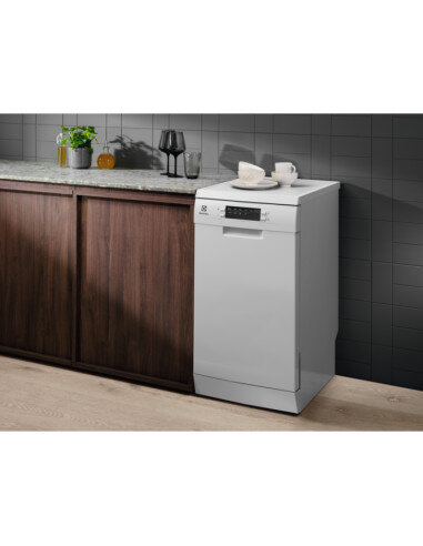 45 cm pločio baltos spalvos indaplovė Electrolux ESS42220SW