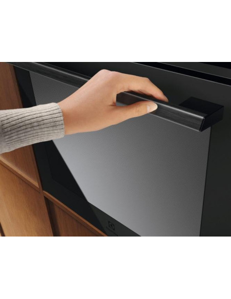 Orkaitė su pirolize Electrolux EOE9P3XT, juoda matinė