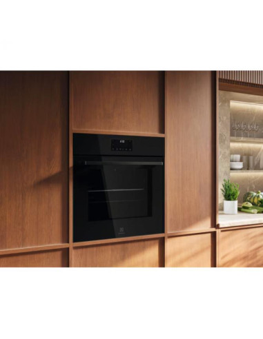 Juodos spalvos orkaitė su pirolize Electrolux LOF7P16K