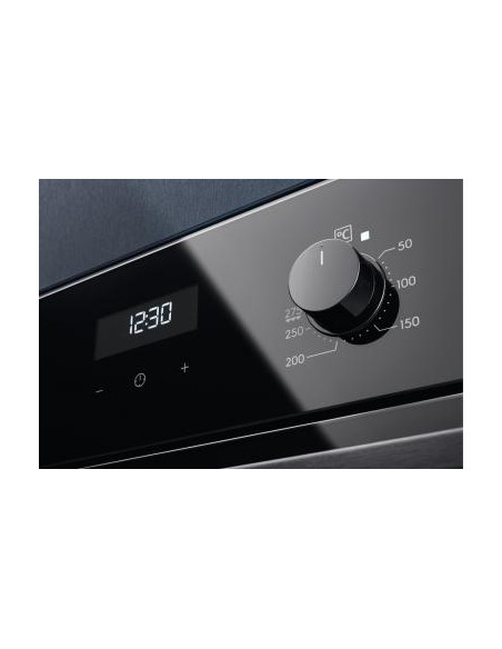 Juodos spalvos orkaitė Electrolux EOD5C50Z
